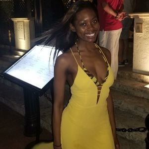 Meet your Posher, Selena